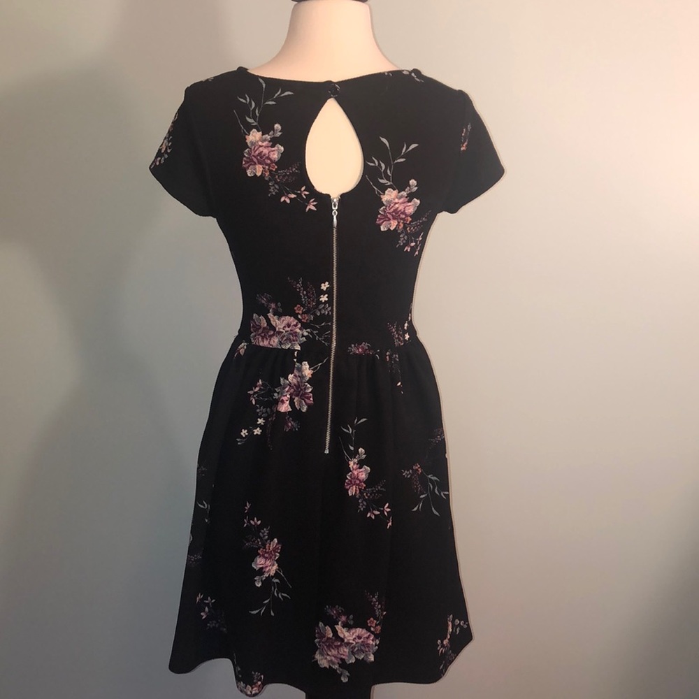 Black and Floral Print Fit and Flare Dress - Picture 6 of 8